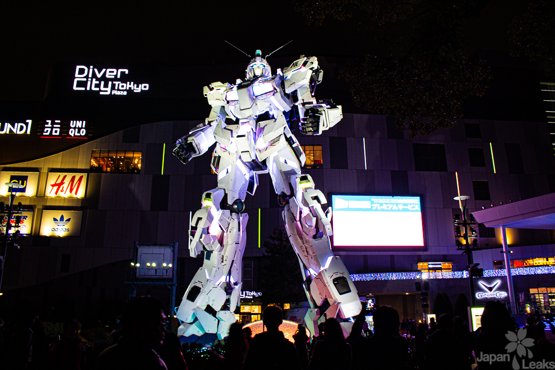 Foto des lebensgrpßen Gundams auf Odaiba.