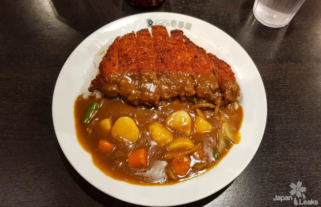 Foto eines japanischen Currys von Coco Ichibanya aus einer Filiale in Los Angeles